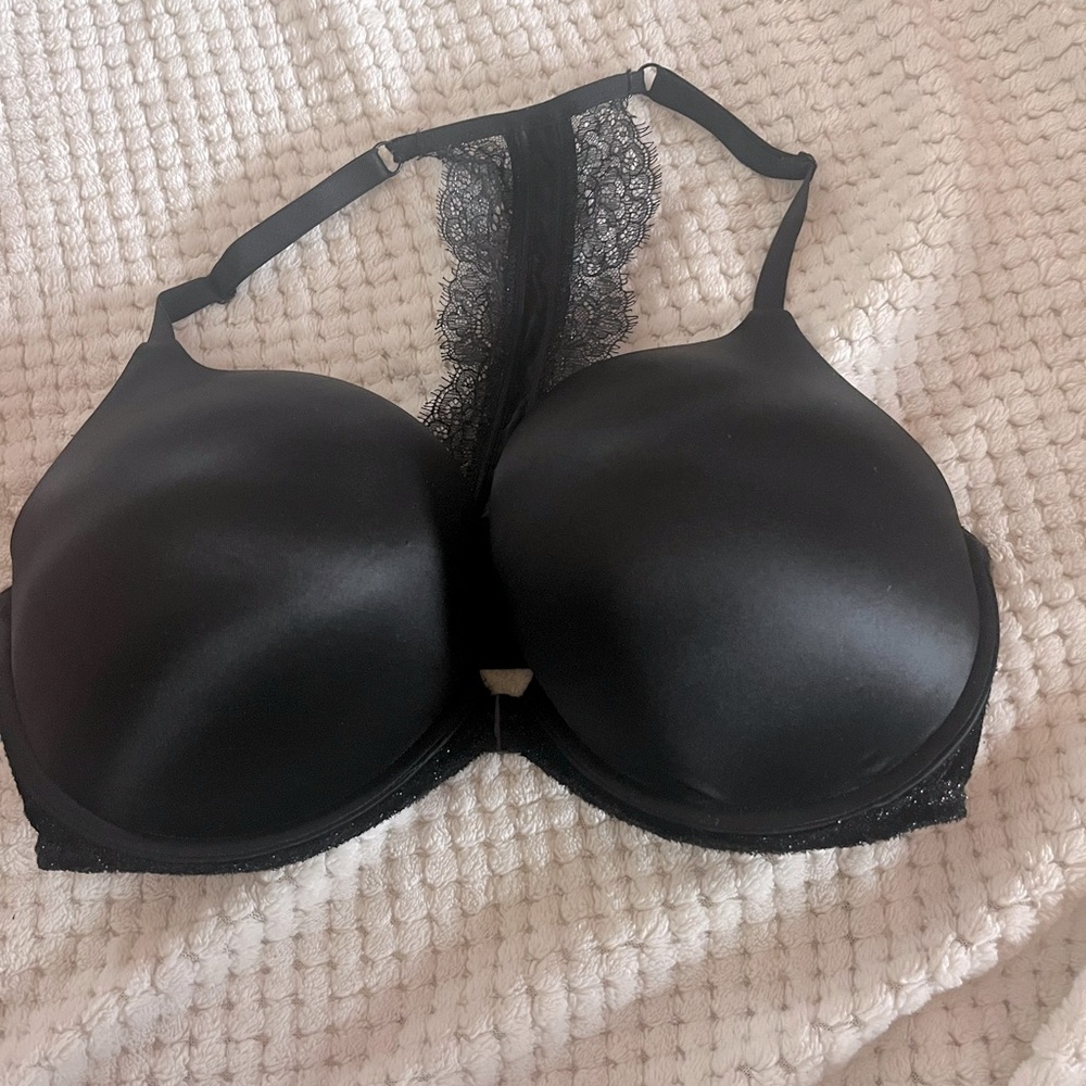 Bombshell by Victoria Secret 38DD
